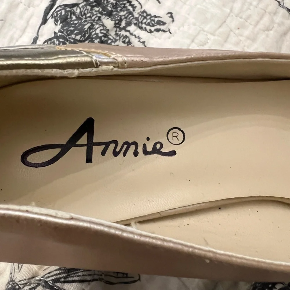 Annie Gold/Silver Heels Pumps 9